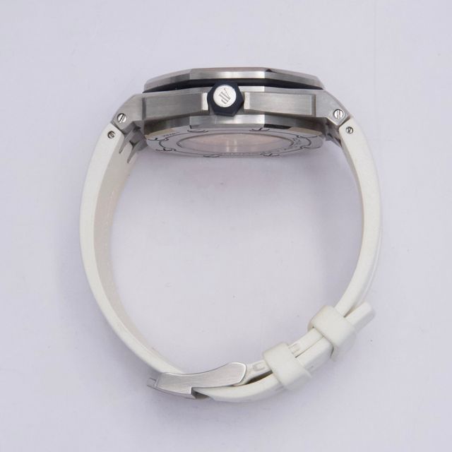 Audemars Piguet Royal Oak Offshore 15710ST.OO.A010CA.01 Image 4